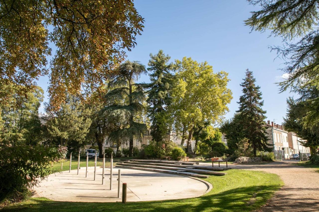 Les Arènes - 2 chambres - Climatisé avec Balcon Périgueux Exterior foto